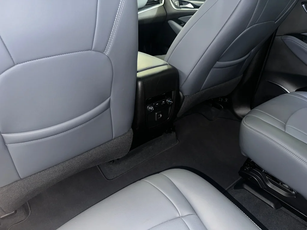 2024 Buick Enclave Essence - Photo 22