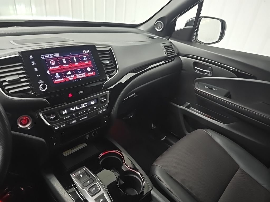 Used 2023 White Honda Black Edition image 29