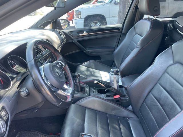 Used 2016 Gray Volkswagen SE image 5
