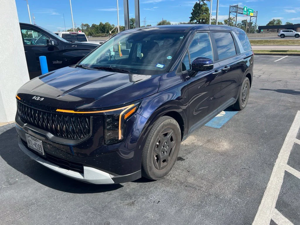 2025 Kia Carnival LX