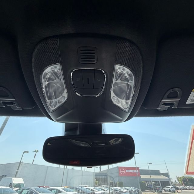 Used 2024 White Jeep Latitude image 26