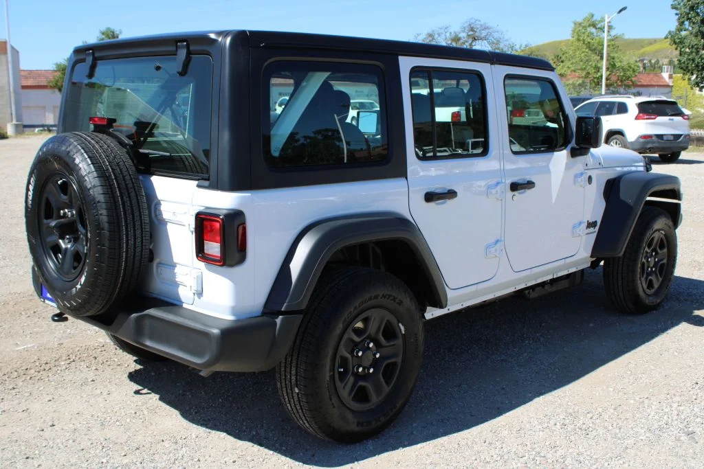 New 2026 Bright White Clear-Coat Exterior Paint Jeep Sport image 4