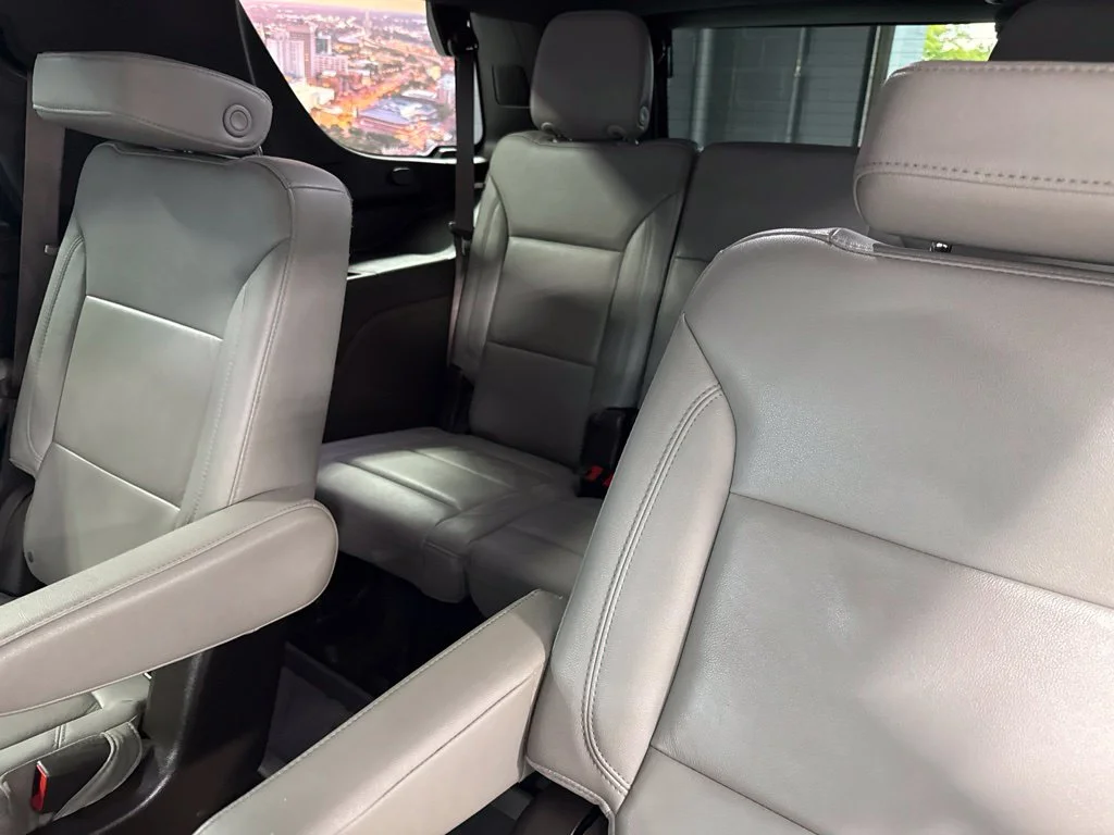 Used 2023 White Chevrolet Z71 image 20