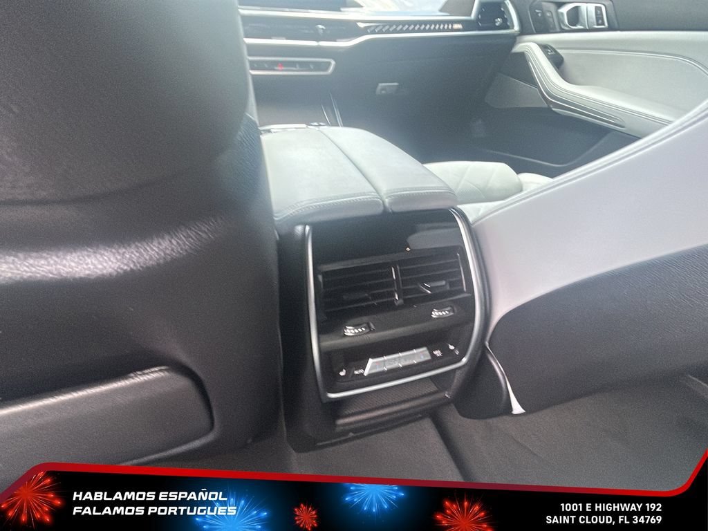 Used 2024 Blue BMW M60i image 27