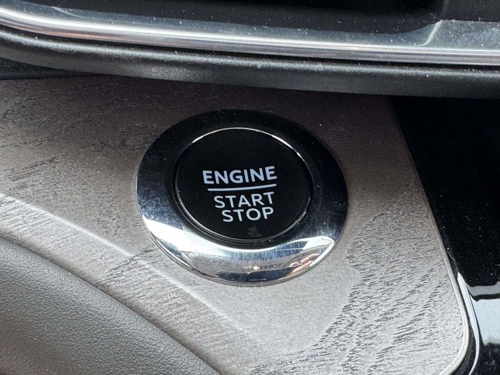 Used 2023 Red Ford Platinum image 8
