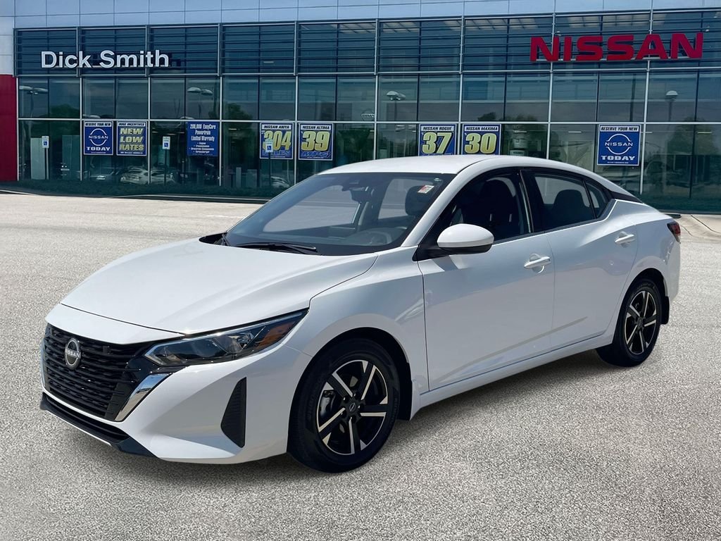 Used 2025 White Nissan SV image 3