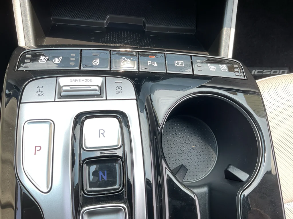 Used 2024 Intense Blue Hyundai Limited image 31