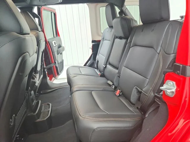 New 2026 Firecracker Red Clear-Coat Exterior Paint Jeep Sahara image 33