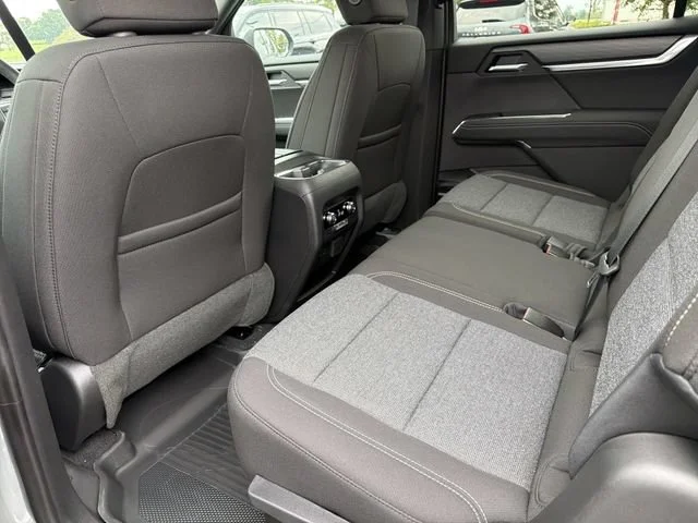 New 2026 Sterling Metallic GMC Elevation image 17