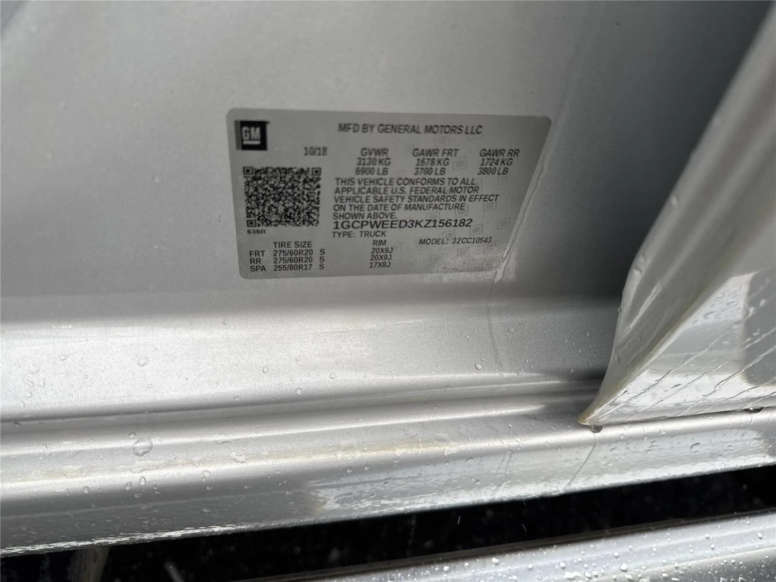 Used 2019 SILVER ICE METALLIC Chevrolet LTZ image 38