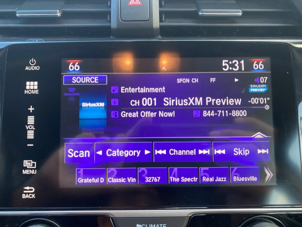 Used 2018  Honda EX-L image 27