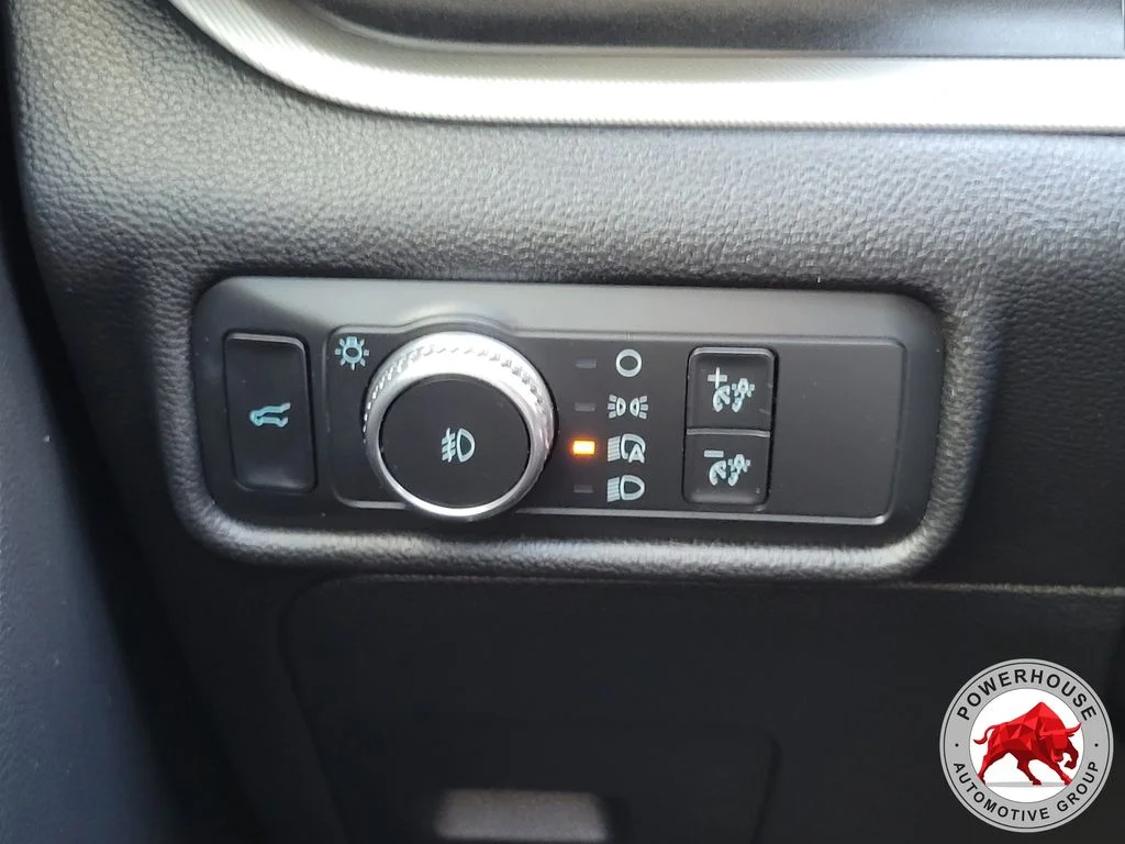 Used 2020 Blue Ford XLT image 29