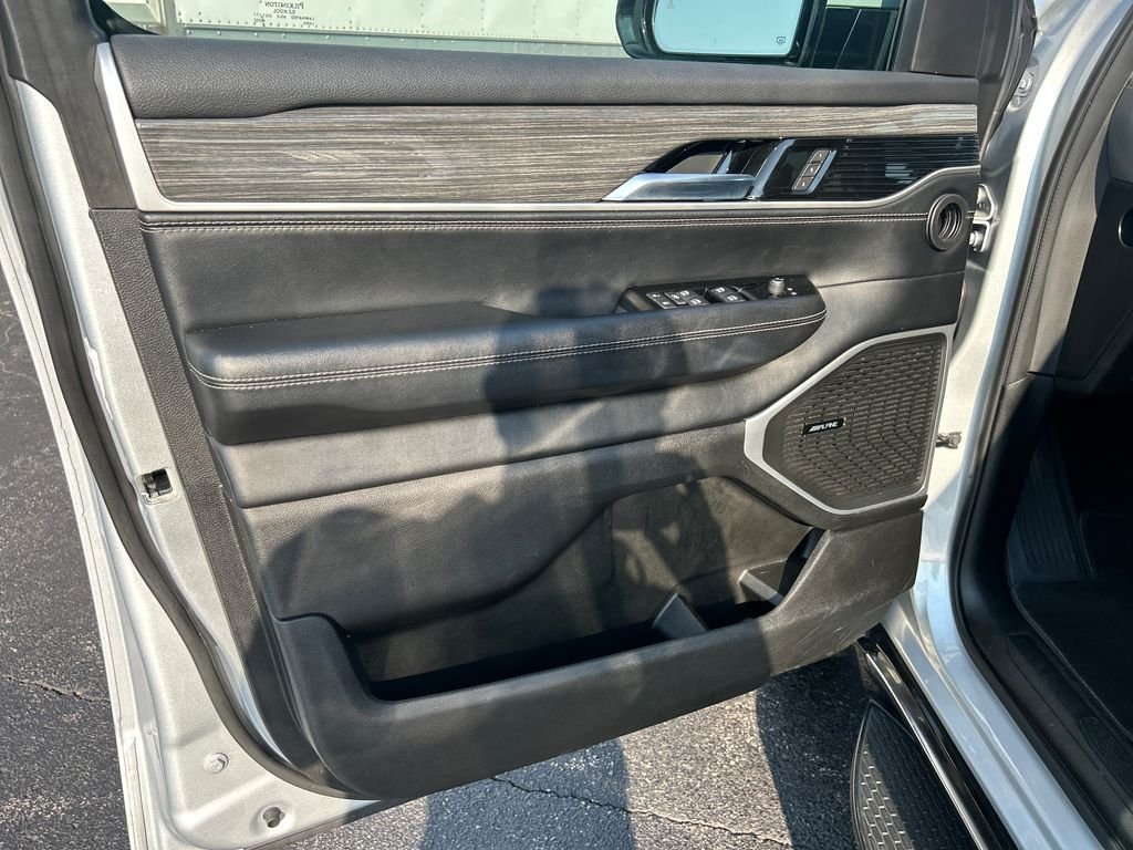 Used 2022 Silver Jeep Series II image 12