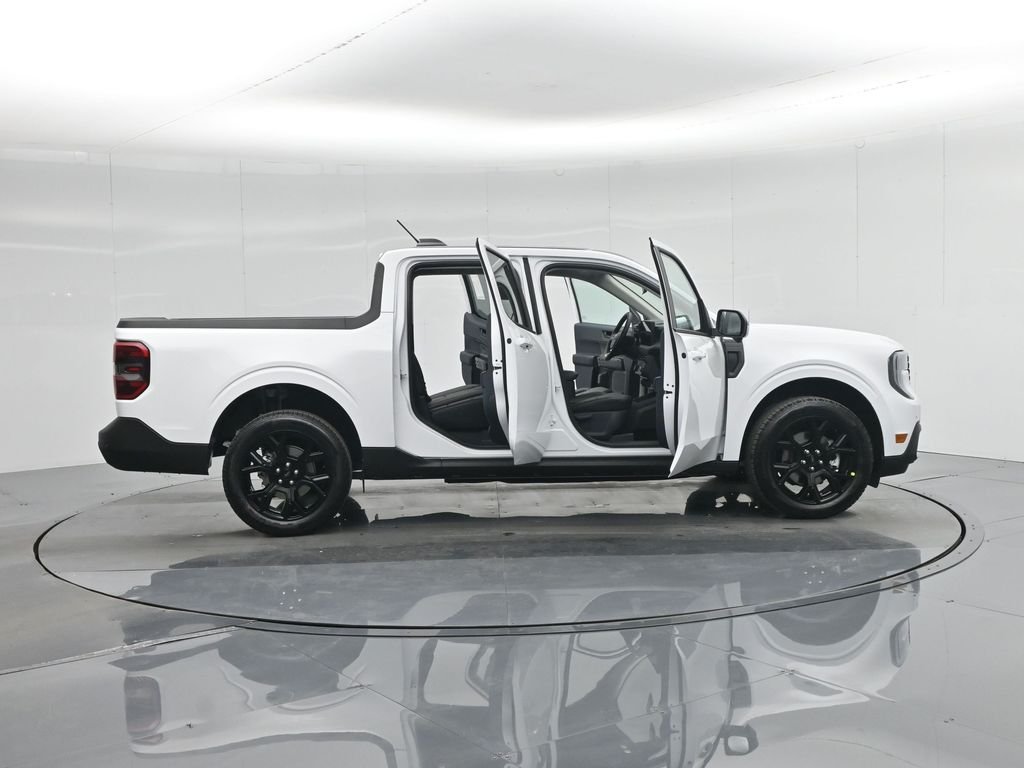 New 2026 Oxford White Ford Lariat image 4