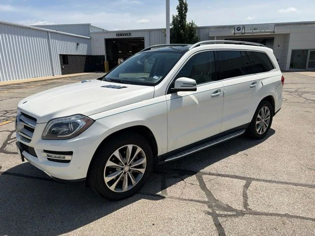 Used 2015 White Mercedes-Benz GL 350 image 2