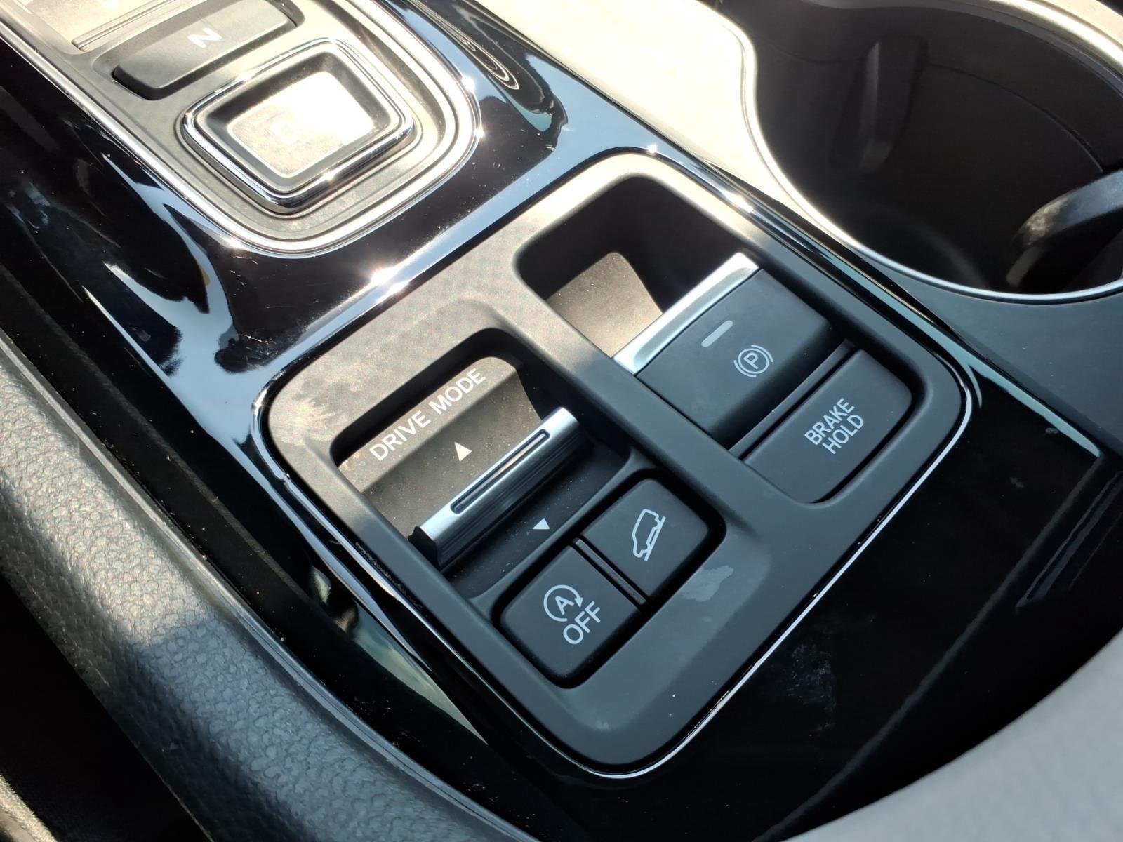 Used 2025  Honda TRG image 9