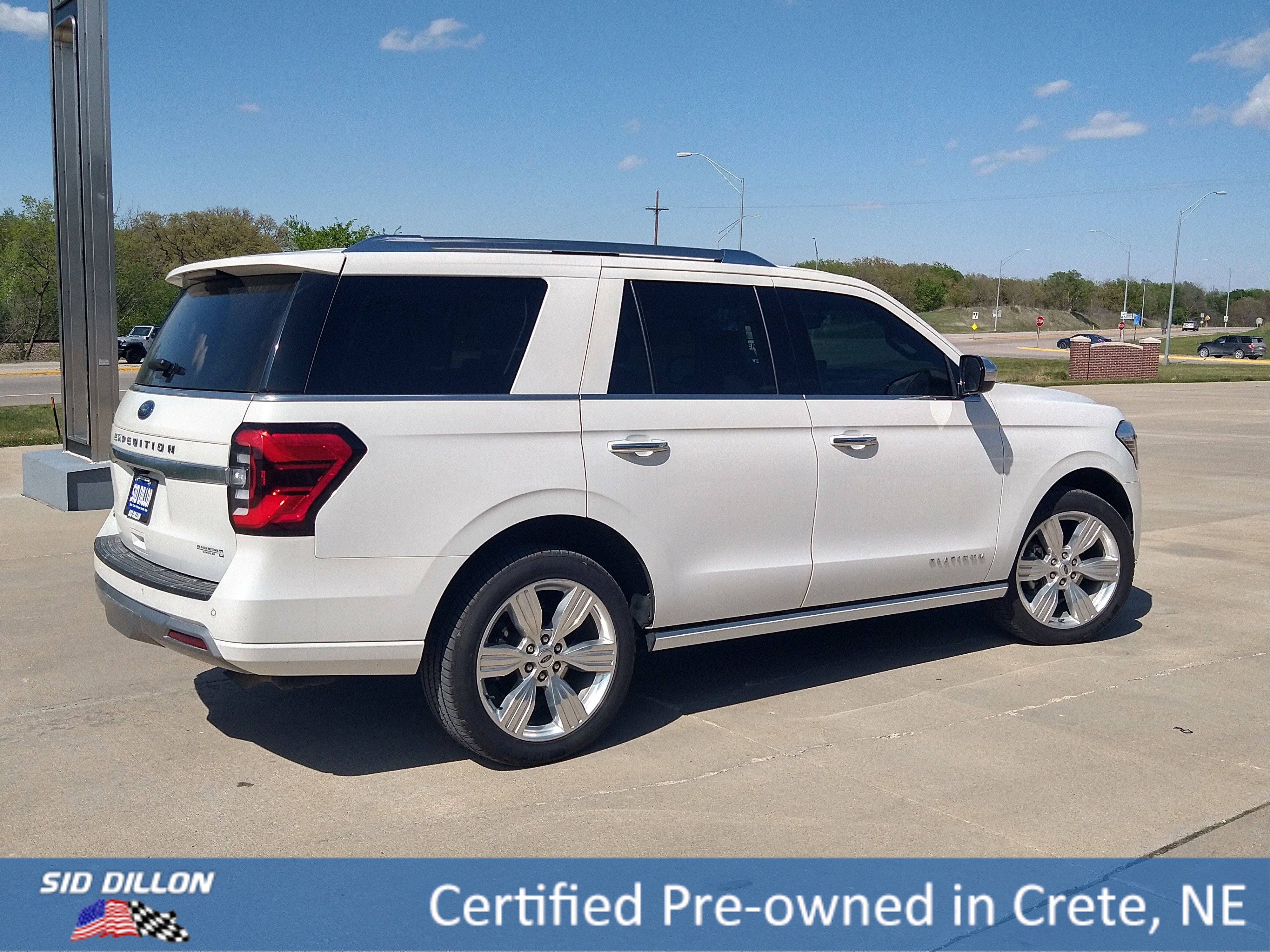 Certified Used 2023 Star White Metallic Tri-Coat Ford Platinum image 13