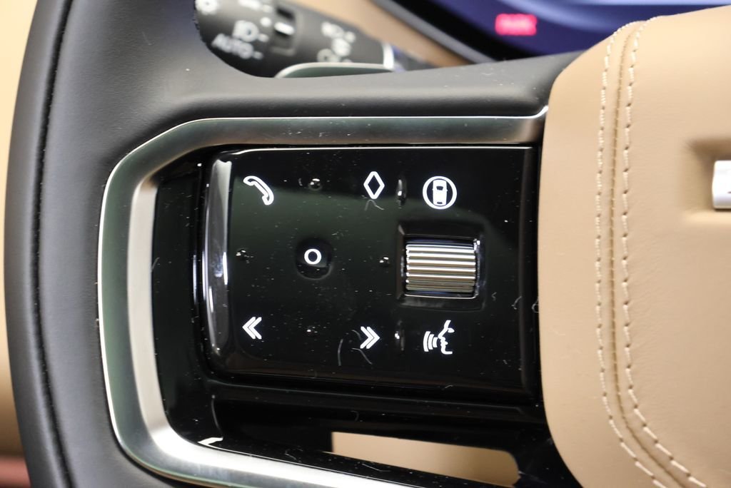 New 2026 Santorini Black LAND ROVER SE image 18
