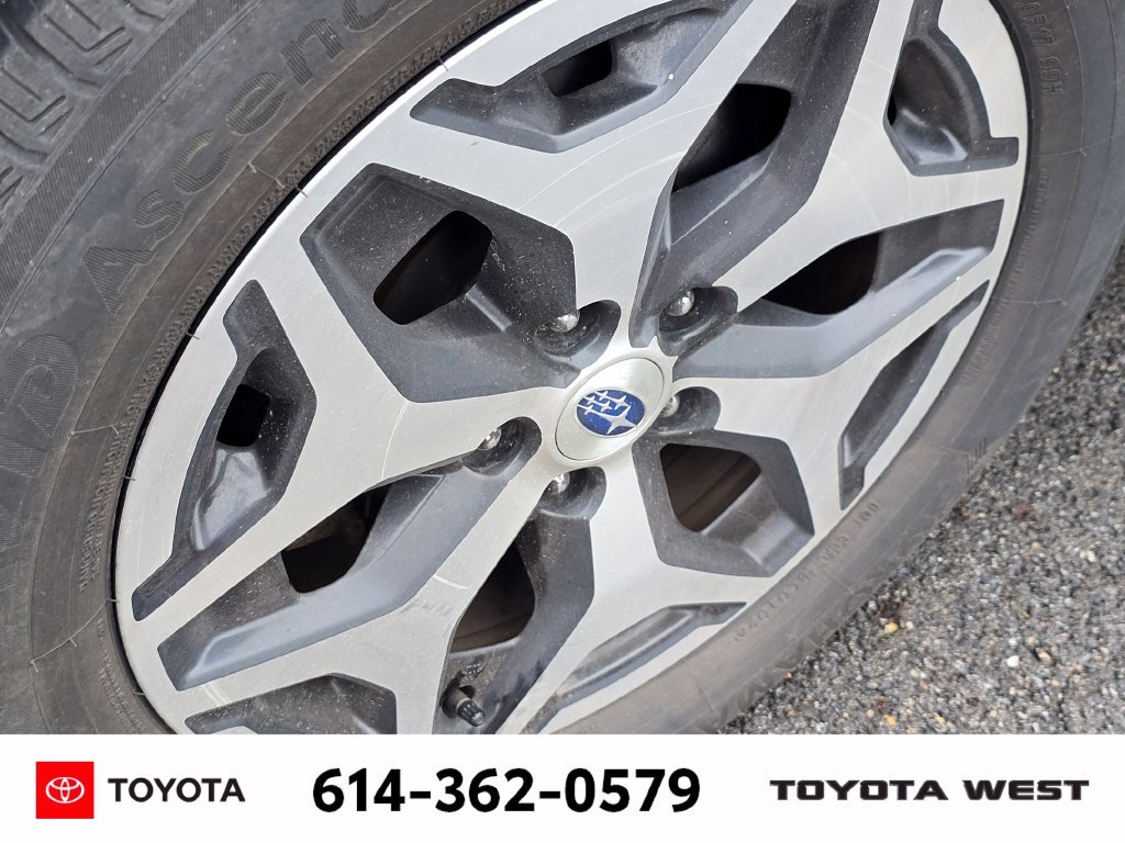 Used 2019 Green Subaru Premium image 10
