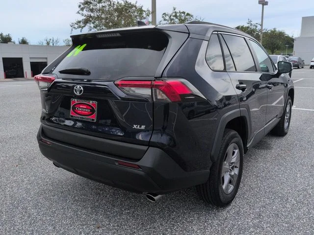 Certified Used 2024  Toyota XLE image 4