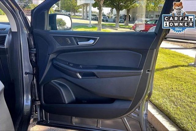 Used 2023 Gray Metallic Ford SE image 24