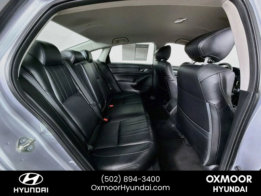 Used 2020 Lunar Silver Metallic Honda LX image 24