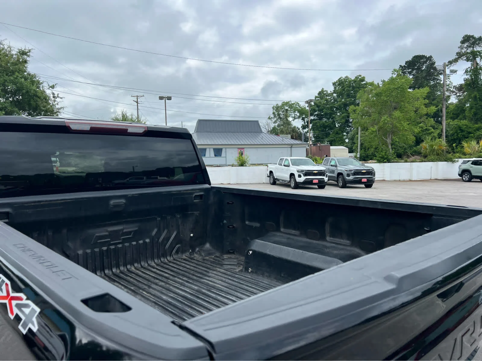 Used 2020 BLACK Chevrolet LT image 5