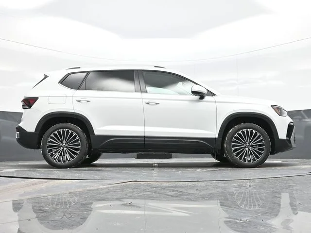 2025 Volkswagen Taos SE - Photo 24