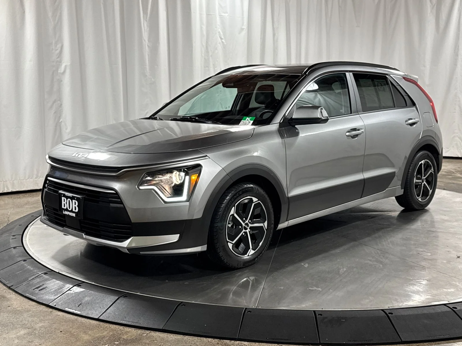 2023 Kia Niro EX HEV's photo