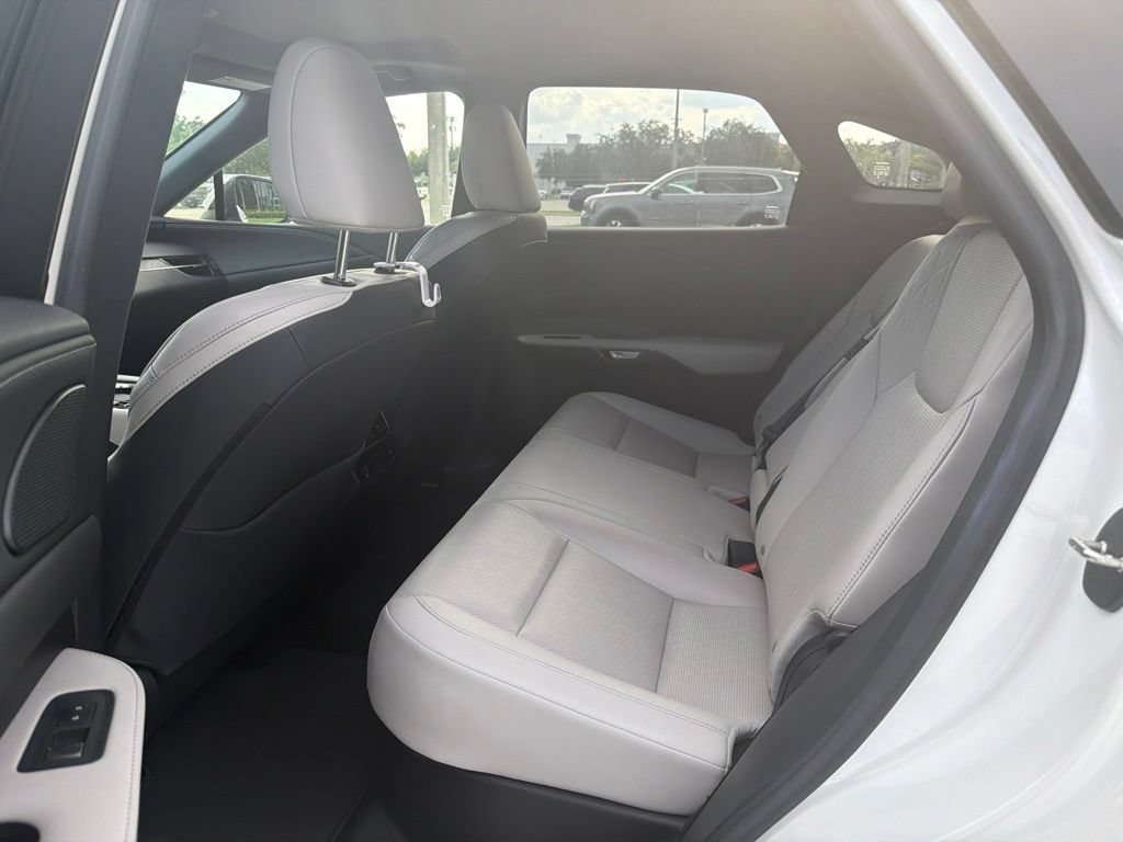 Used 2023 Eminent White Pearl Lexus RX 350 Premium Plus image 6