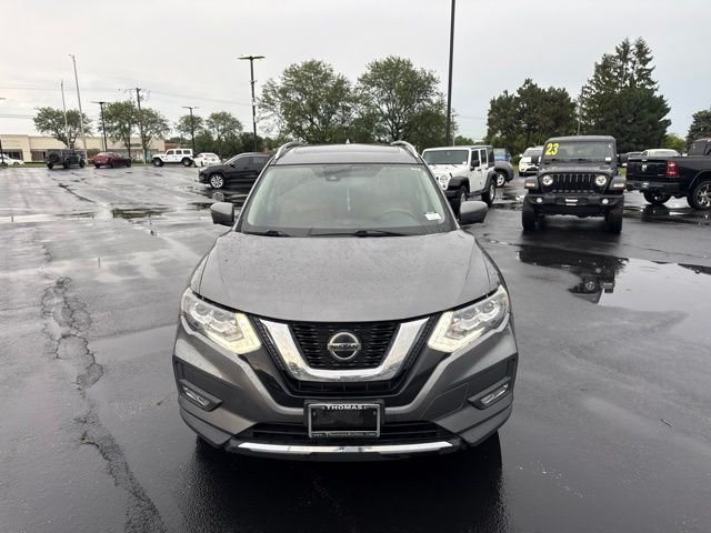 Used 2019 Gray Nissan SL image 7
