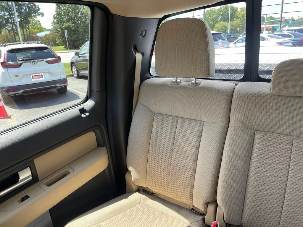 Used 2013 Green Ford XLT image 11