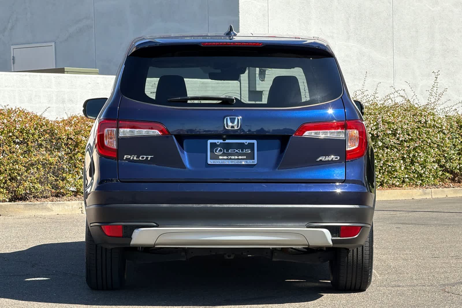 Used 2019 Obsidian Blue Pearl Honda EX-L image 8