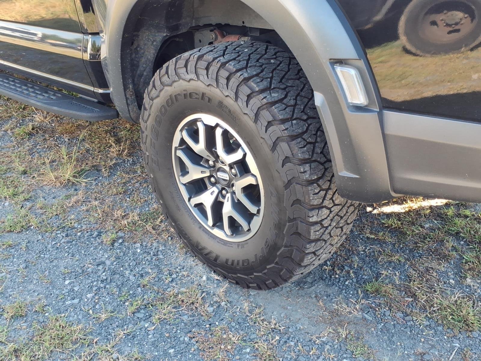 Used 2022 Agate Black Metallic Ford Raptor image 15