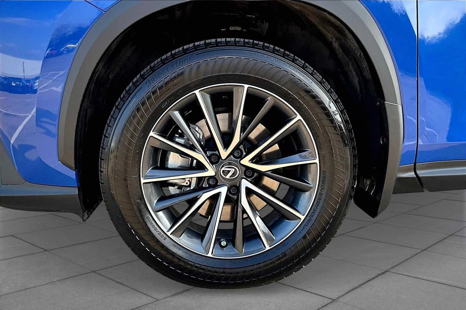 Used 2024 Grecian Water Lexus  image 10