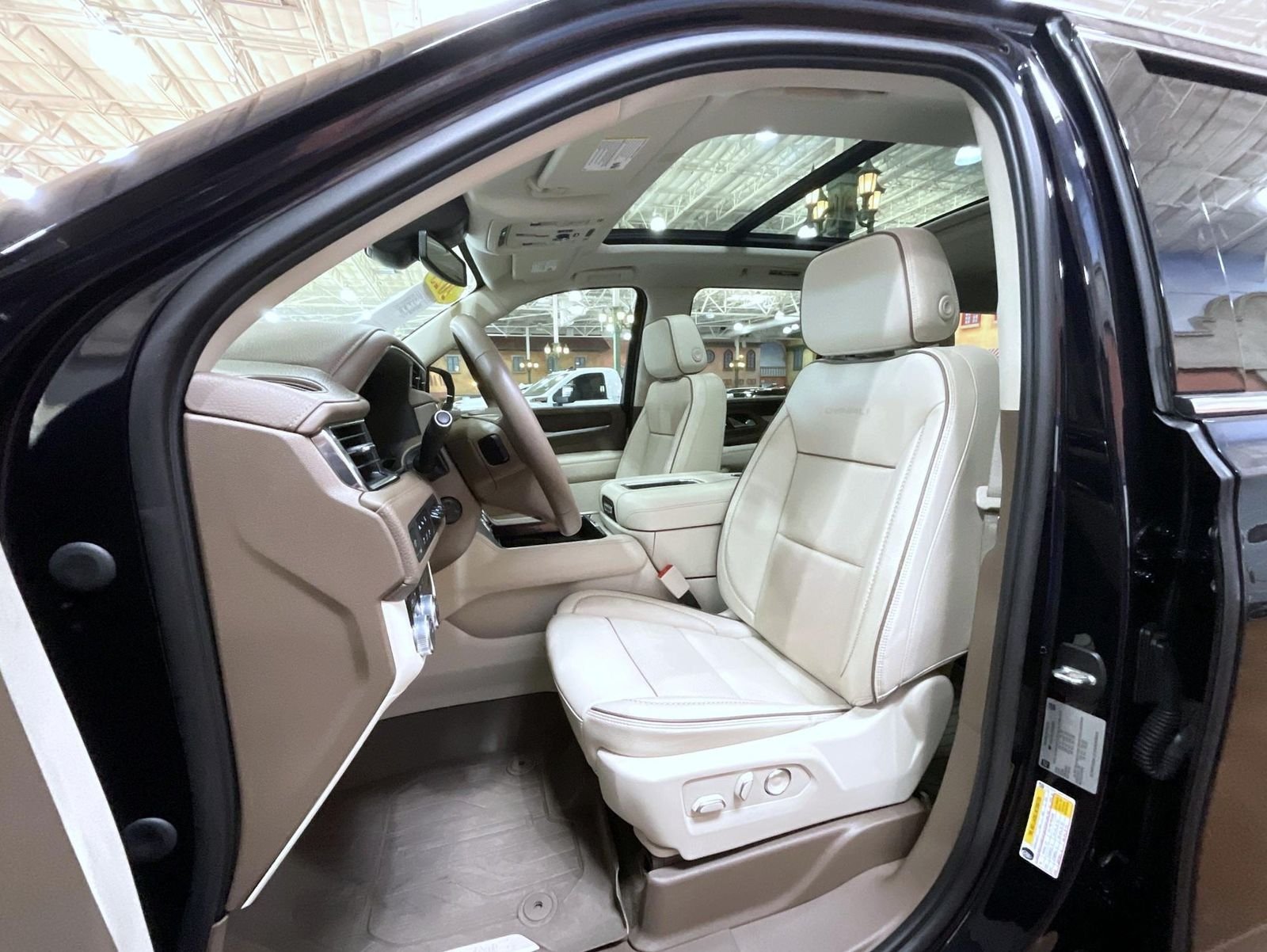 Used 2023 Blue GMC Denali image 10