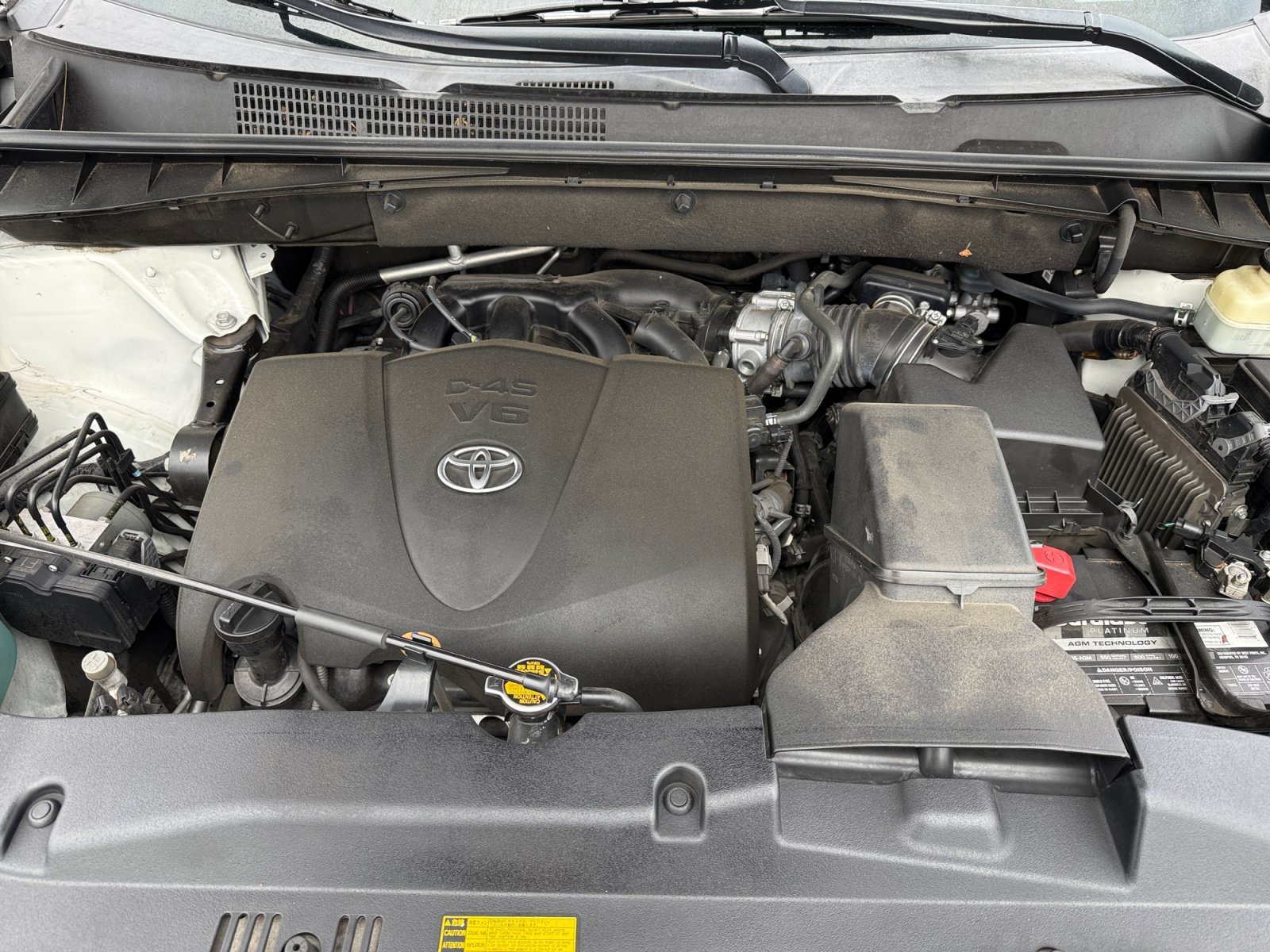 Used 2017 Blizzard Pearl Toyota Limited Platinum image 21