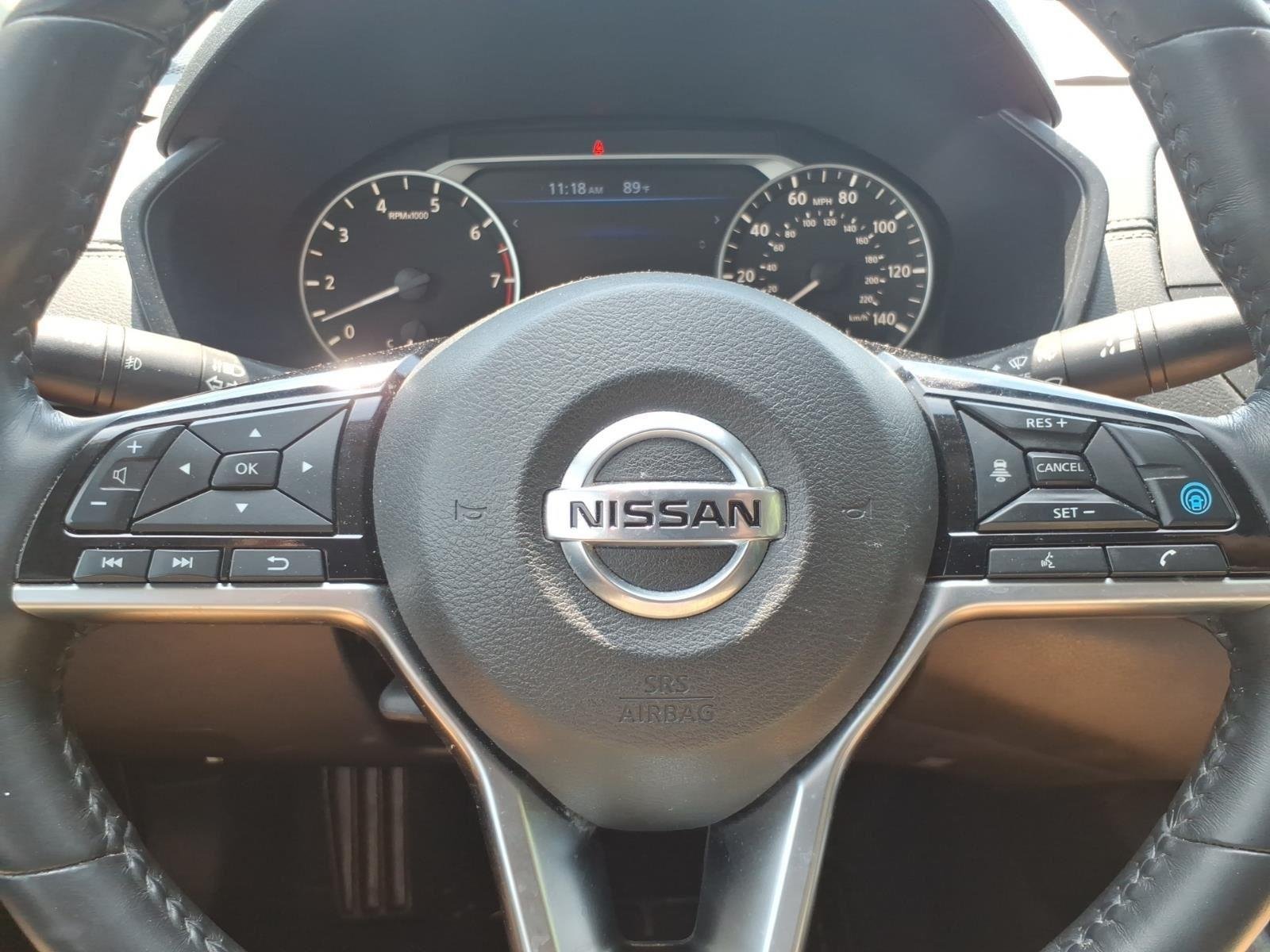 Used 2019 Super Black Nissan 2.5 SV image 15