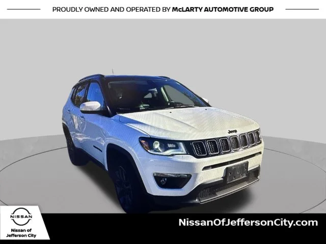 Used 2019 White Jeep Limited image 7