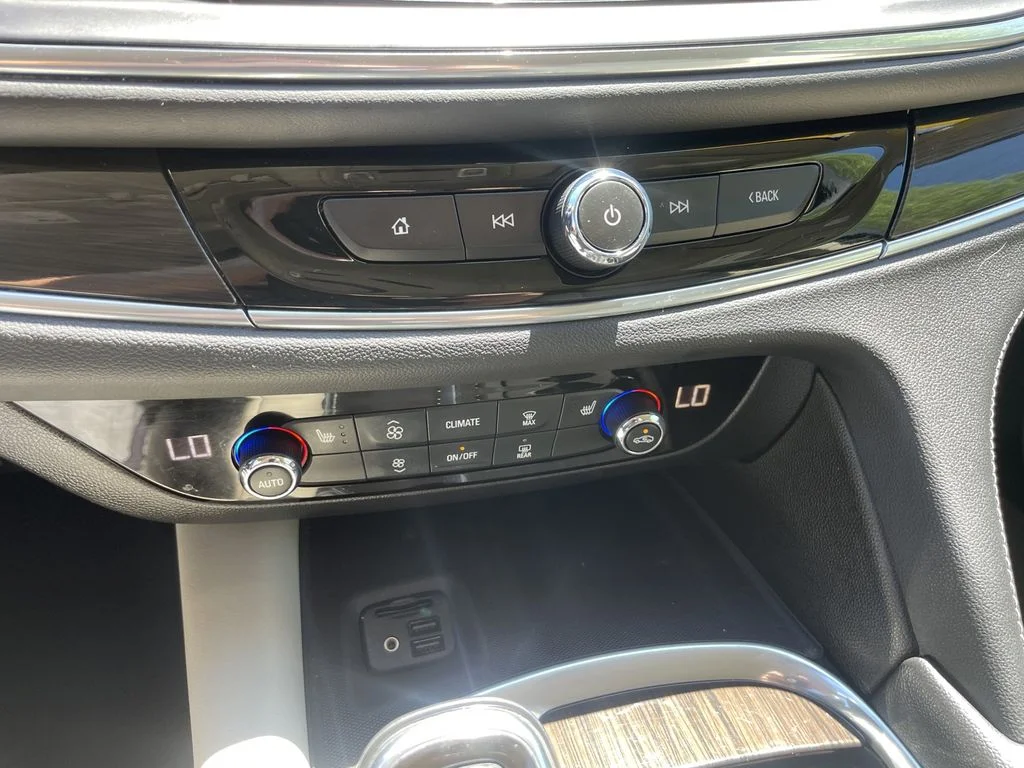 Used 2020 Dark Moon Blue Metallic Buick Essence image 23