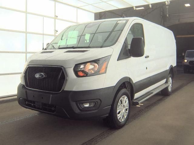 2024 Ford Transit-250 