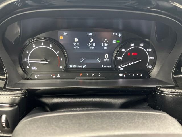 Used 2022 White Lincoln Standard image 20