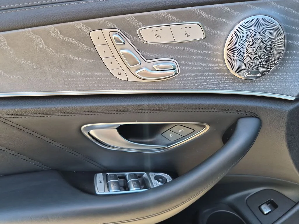 Used 2022  Mercedes-Benz E 53 AMG® image 19