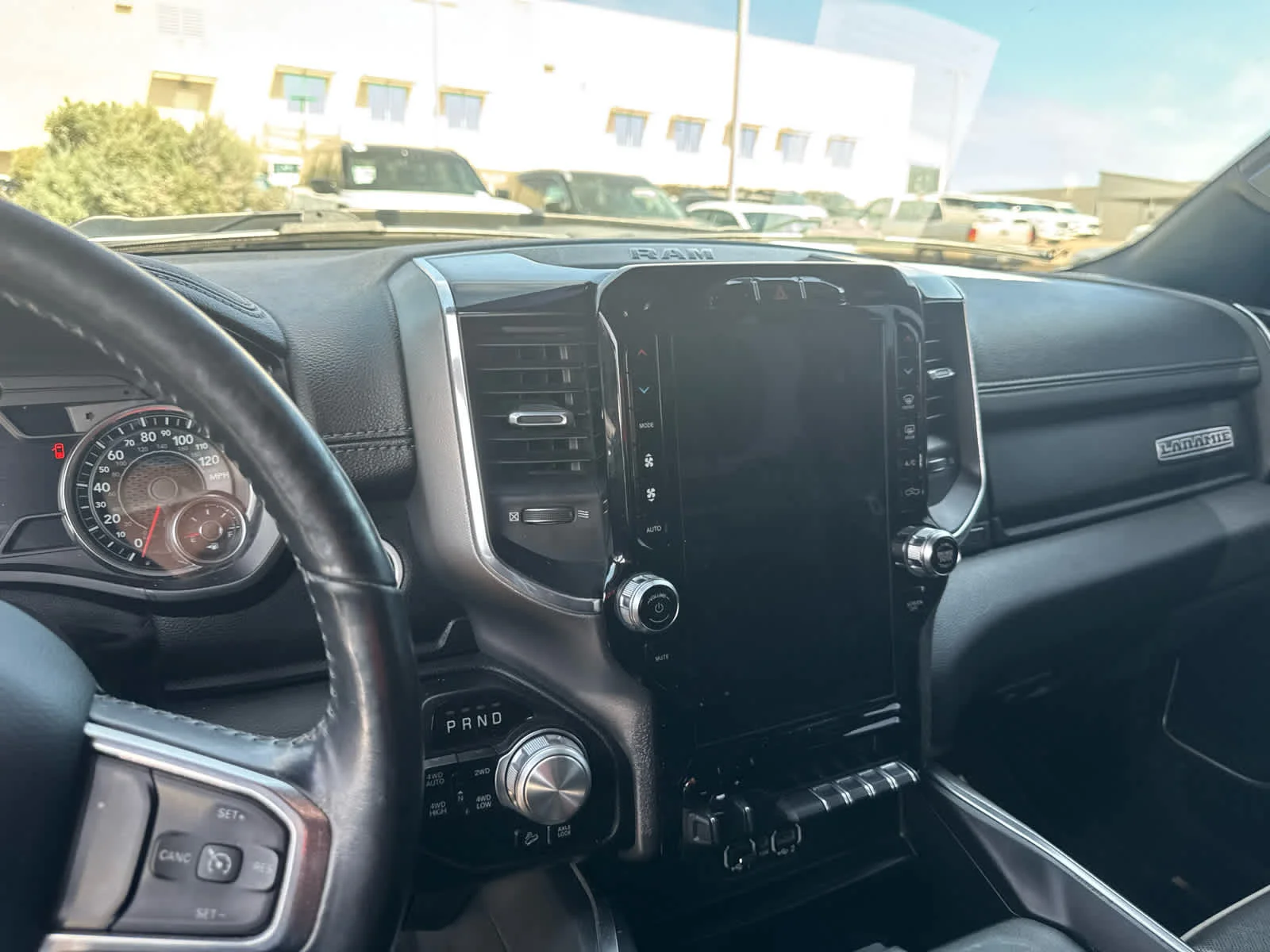 Used 2020 Ivory White Tri-Coat Pearlcoat Ram Laramie image 13