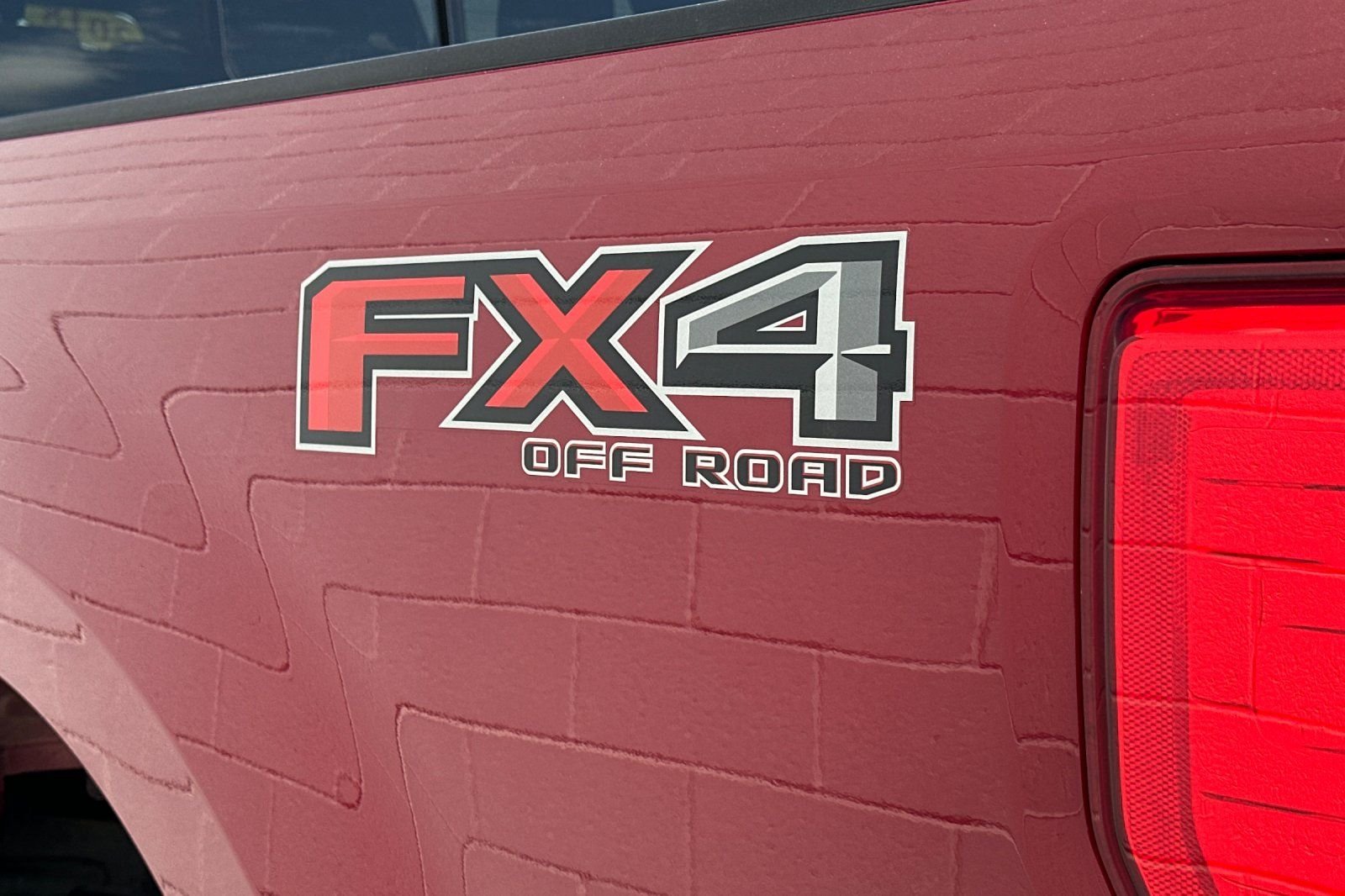Used 2018 Red Ford Lariat image 30