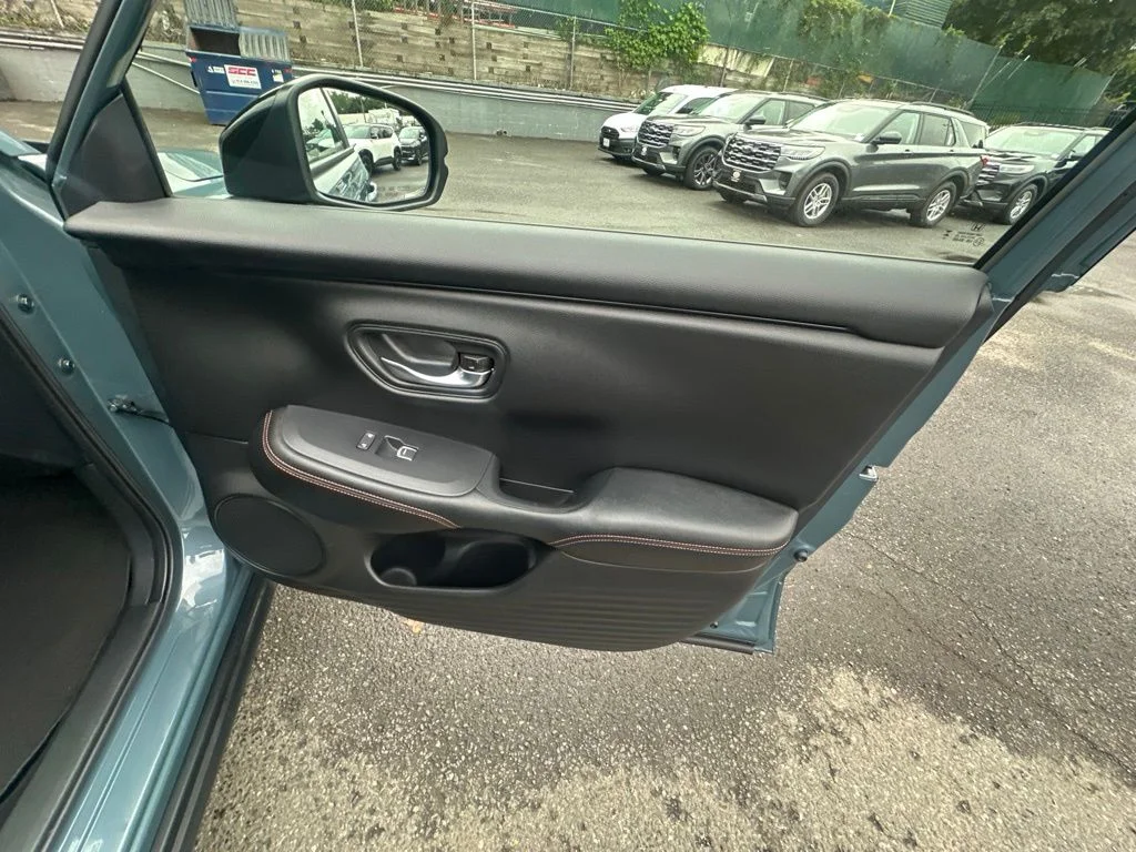 Used 2024  Honda Sport image 33