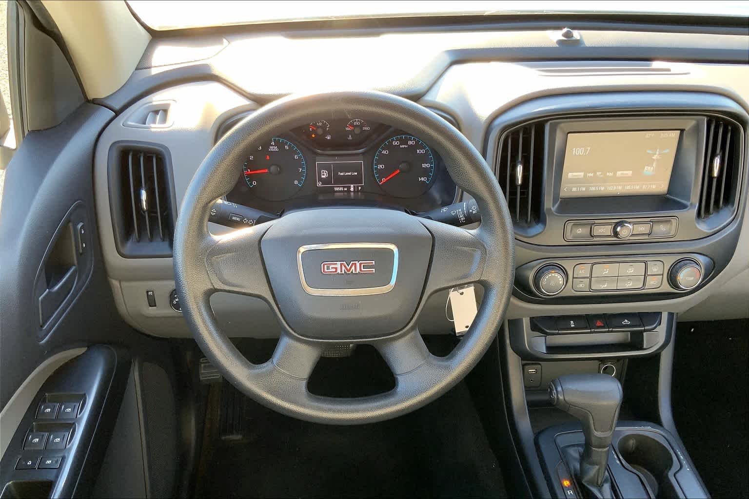 Used 2018 Summit White GMC 2WD image 6