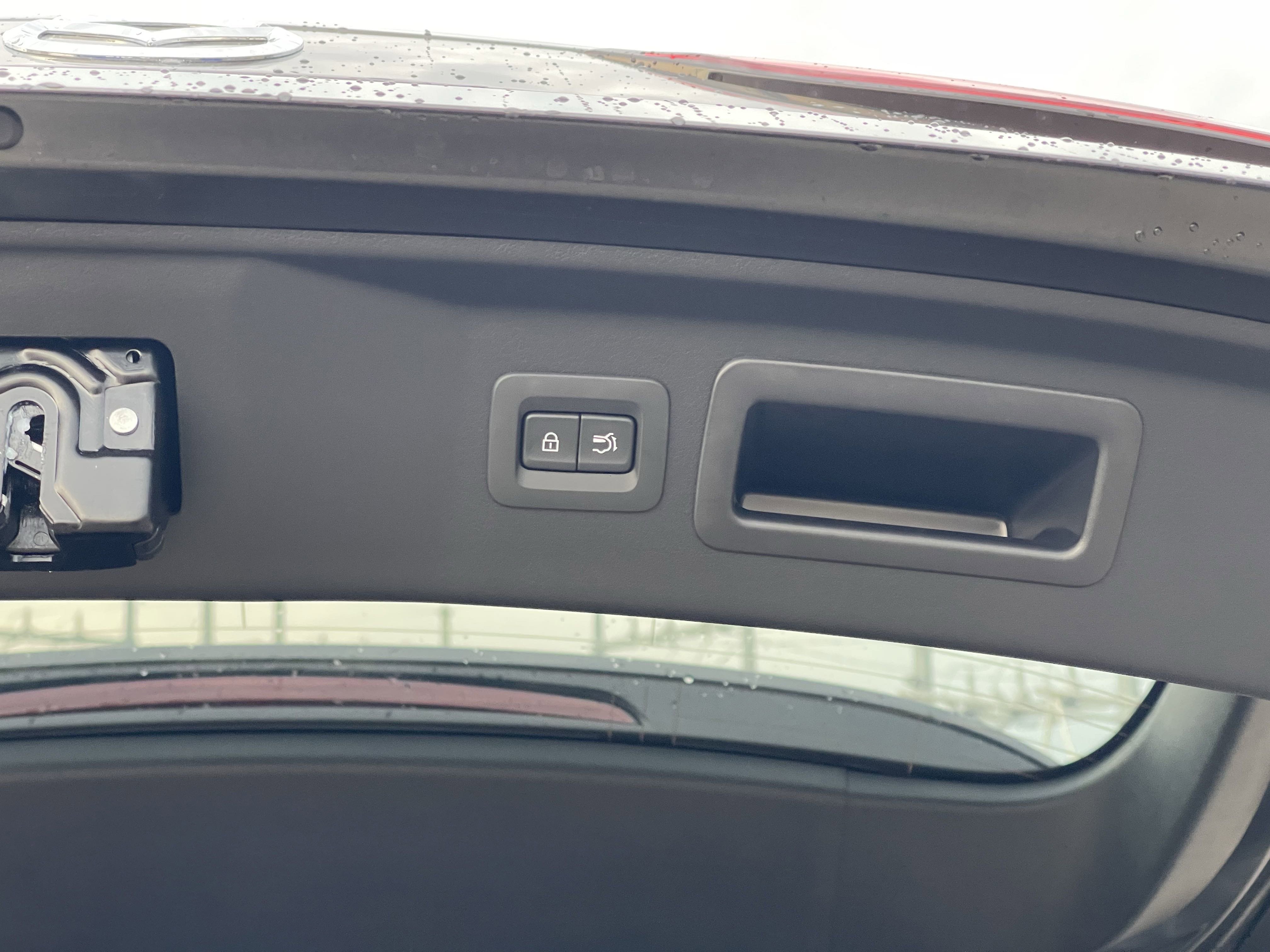 2025 Mazda CX-90 Preferred Package - Photo 17