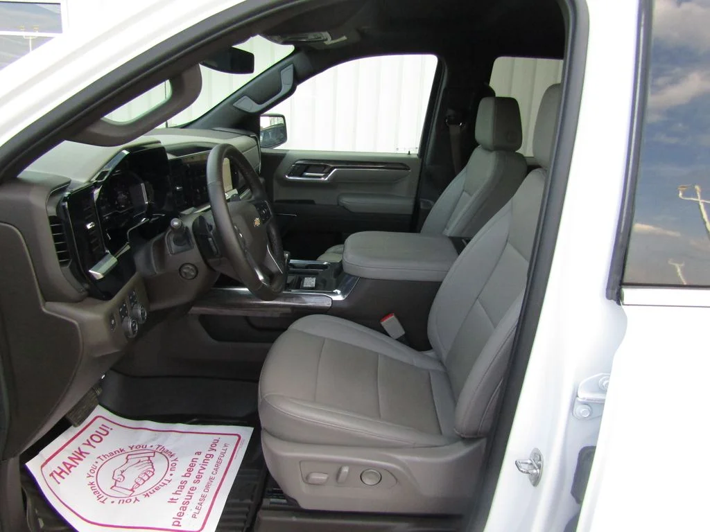 Used 2024 White Chevrolet LTZ image 29