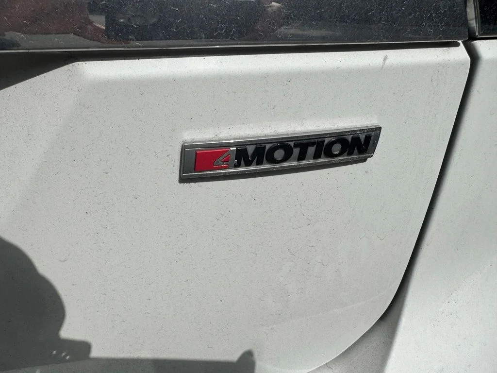 Used 2021 White Volkswagen SEL image 11